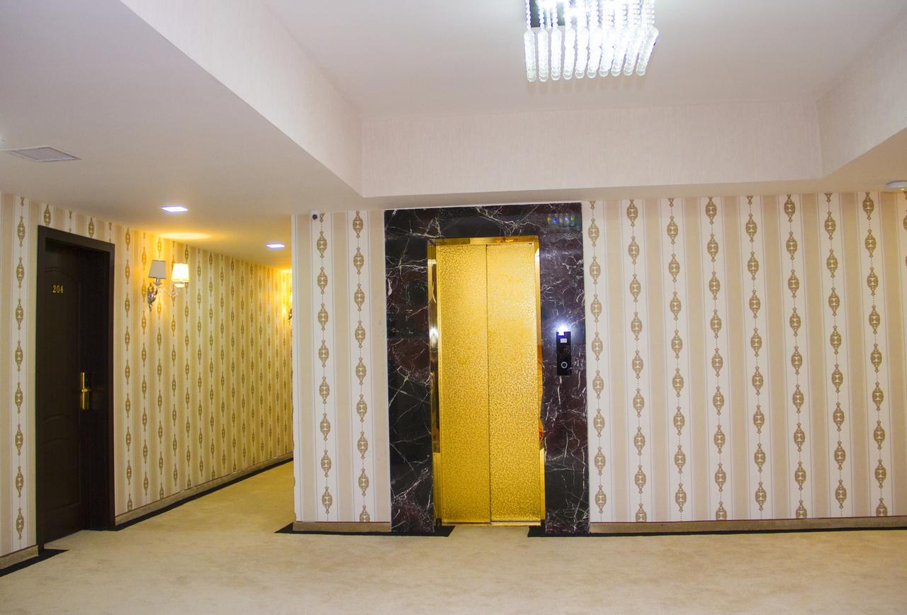Continent Hotel Баку Екстериор снимка