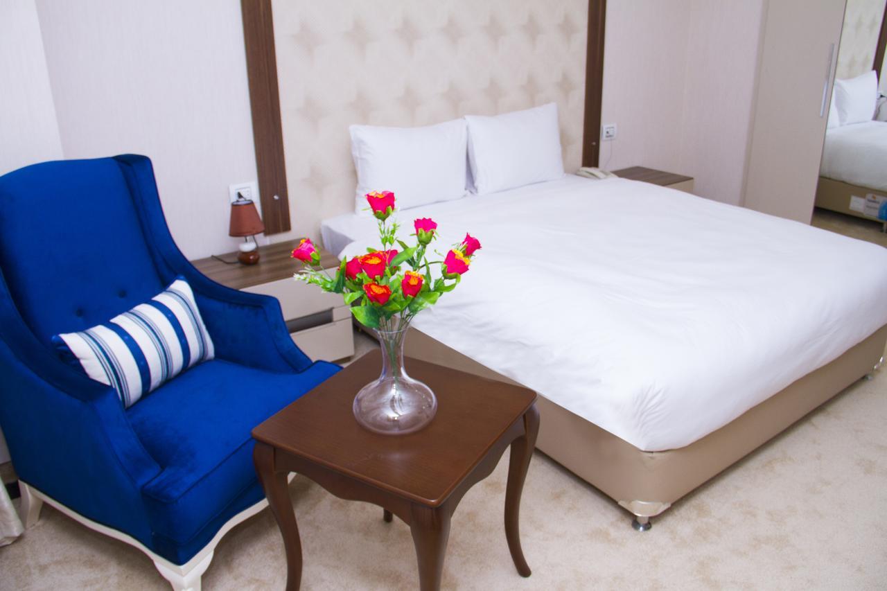 Continent Hotel Баку Екстериор снимка